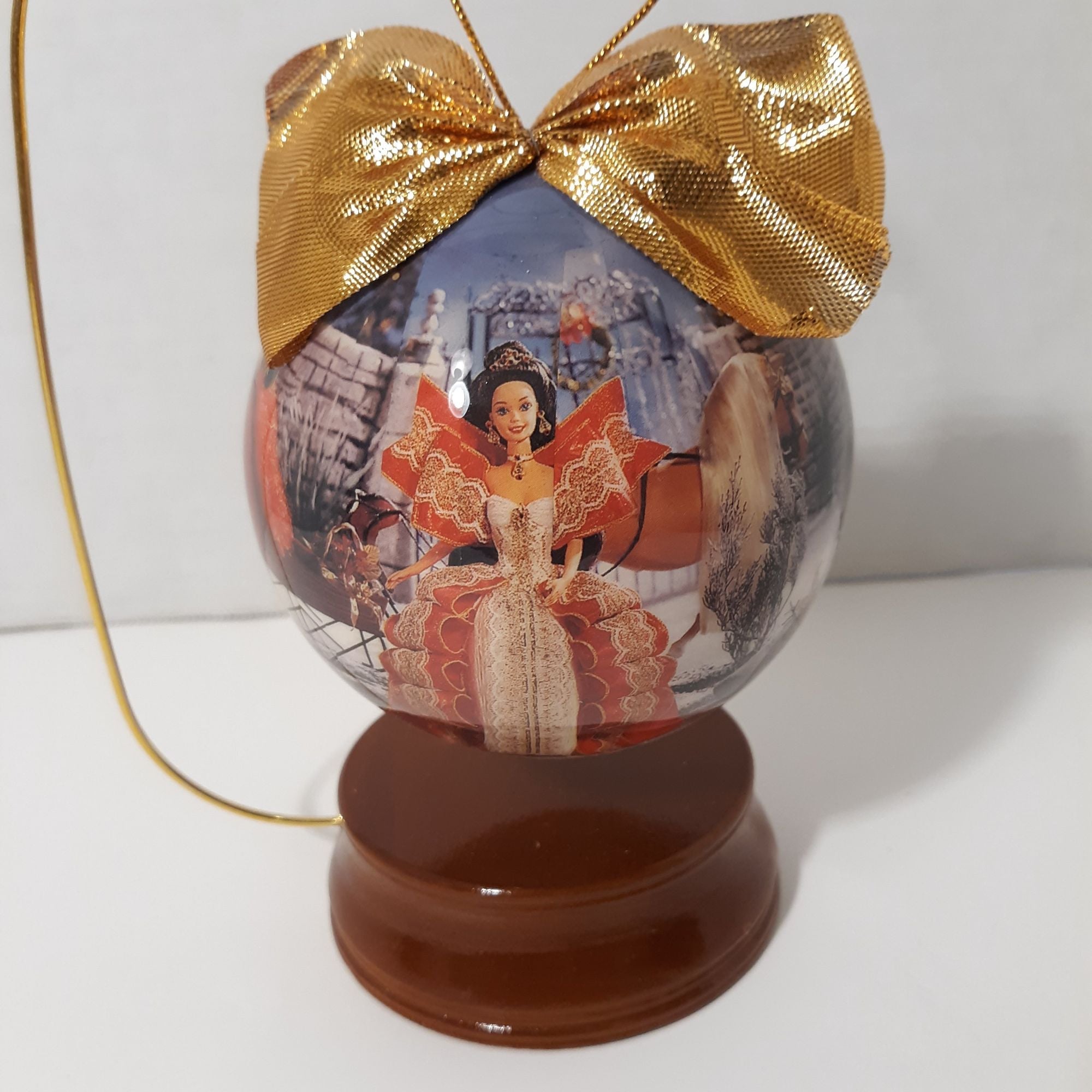 HOLIDAY ITEMS