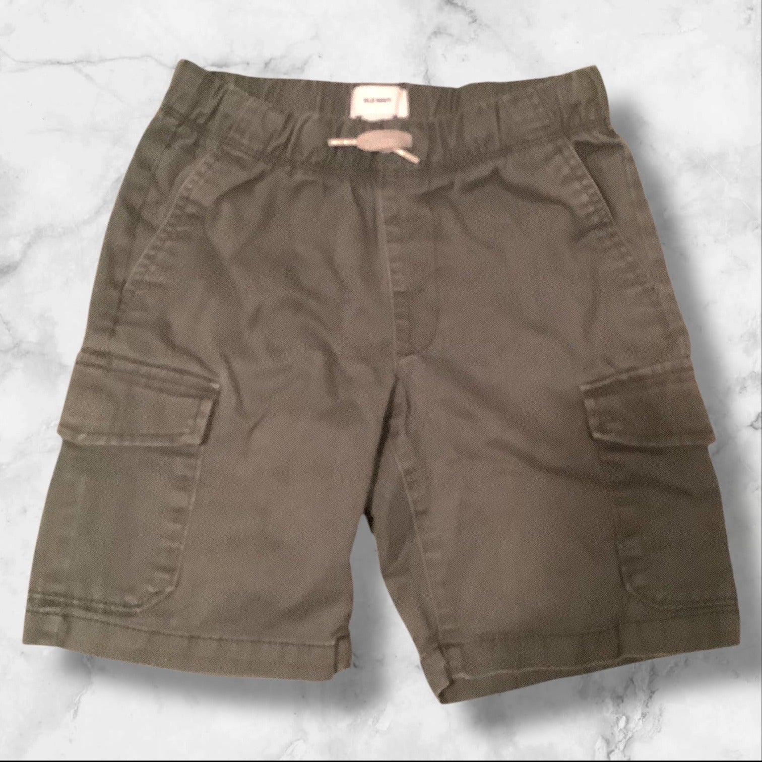 Old Navy Boys Gray Cargo Shorts Size M 8