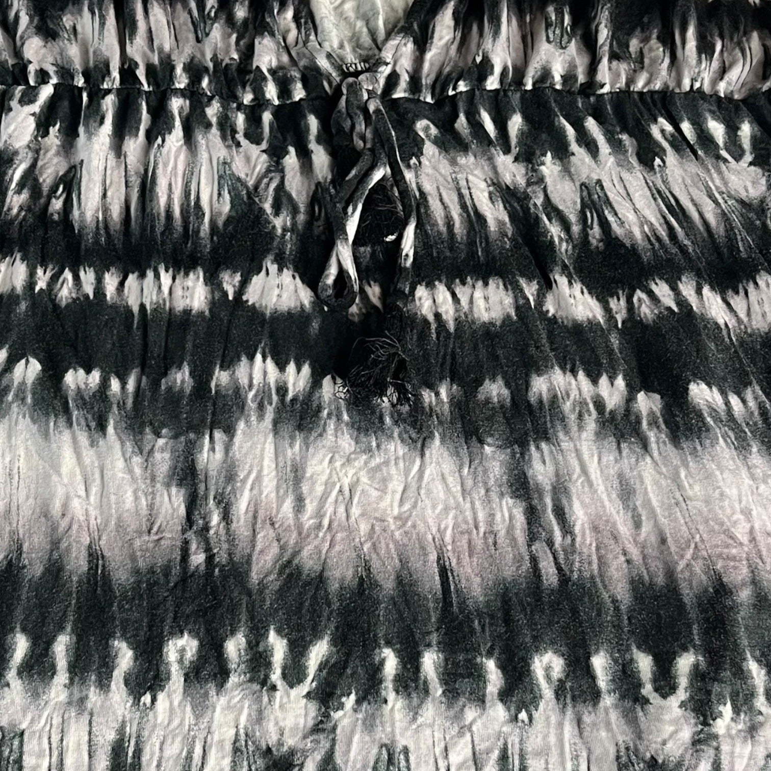 Joe Boxer Womens Tie Dye Camisole Blouse Size 1X/2X Black & Gray V-Neck Tassels