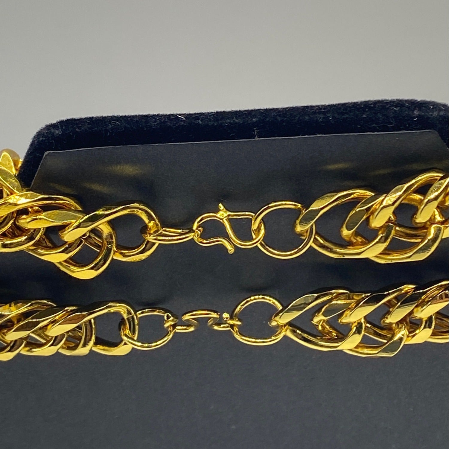 Bulky Cuban Chain Necklace Bracelet Gold Tone Unisex Jewelry Set Fashion