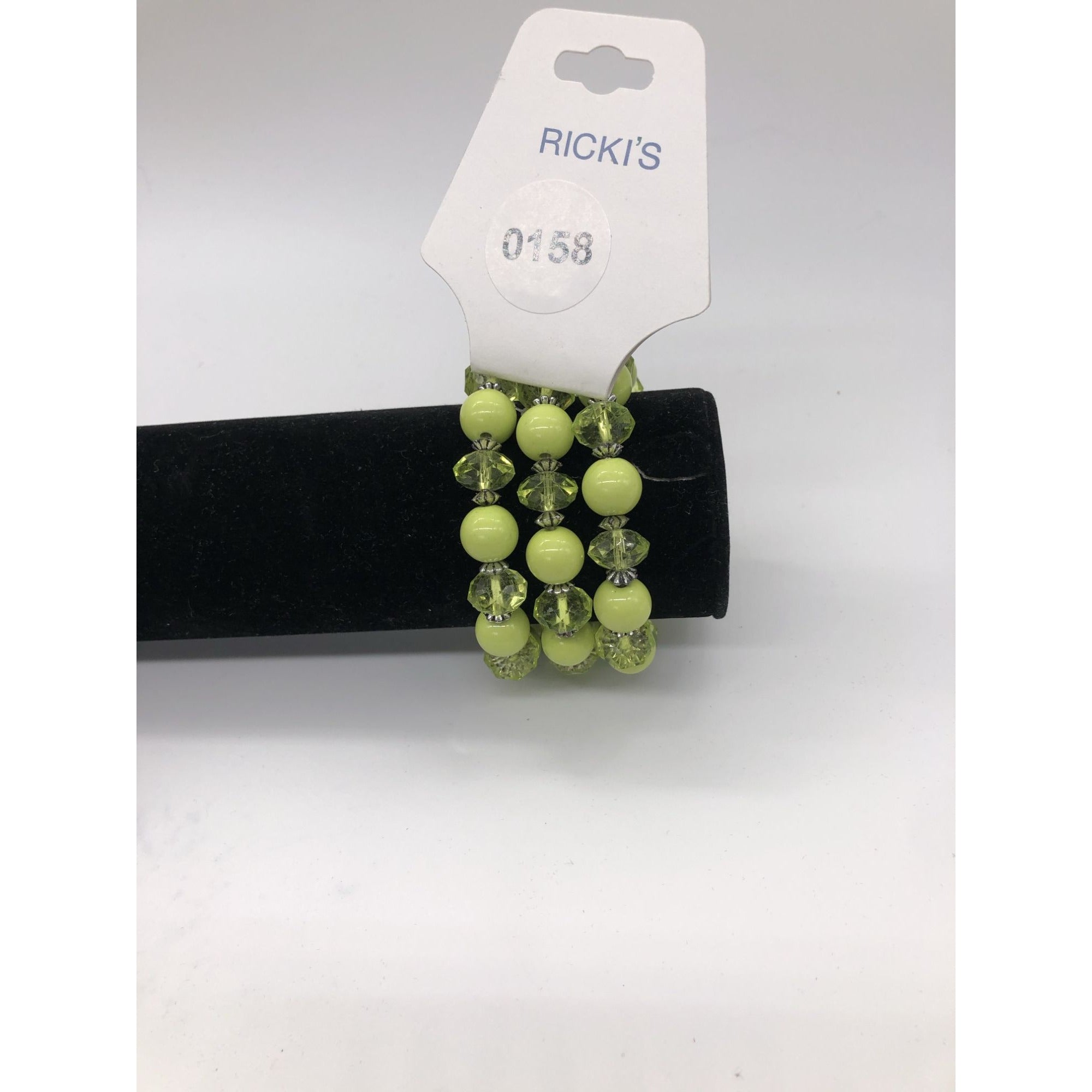 Rickis Womens Fashion Bracelet Bead Stretch Green