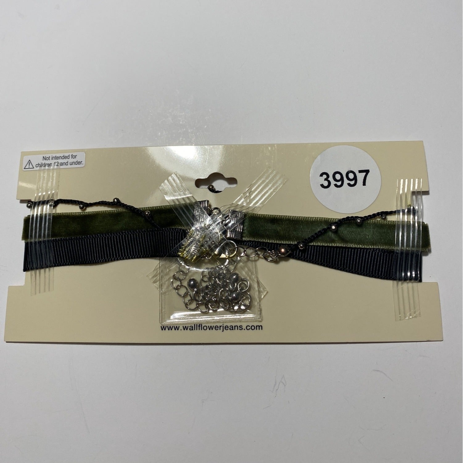 Wallflower Womens 3 Pc  Choker Necklace Set Multicolor Velvet Star Design