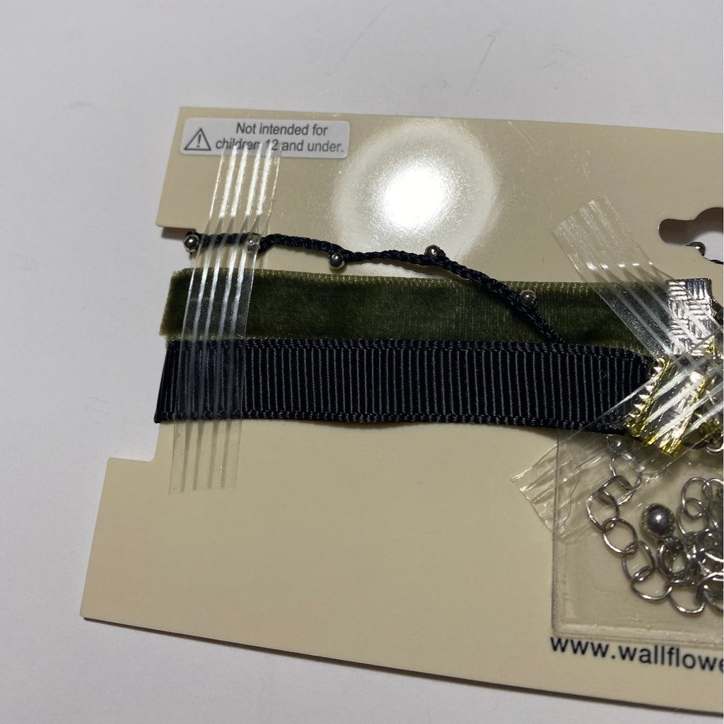 Wallflower Womens 3 Pc  Choker Necklace Set Multicolor Velvet Star Design