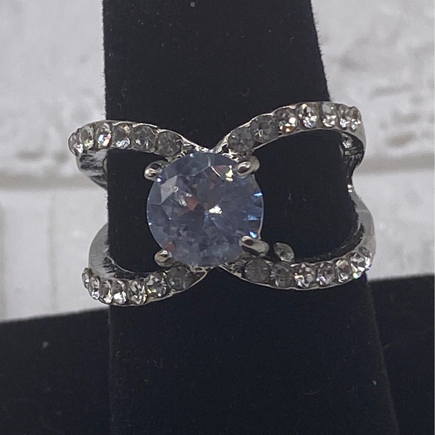 Silver Plated CZ Fashion Ring For Women Size 7 Elegant White Crystal Band