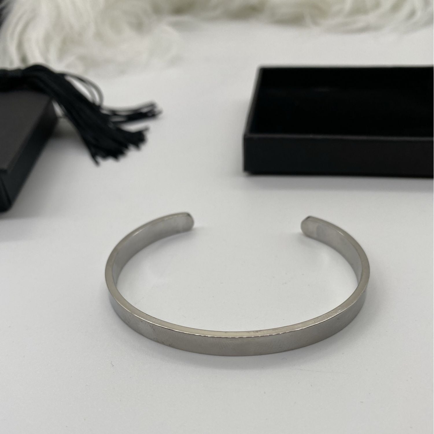 Graduation Bracelet 2019 Quote Engraved Cuff Keep Going Silver Plated Adjustable