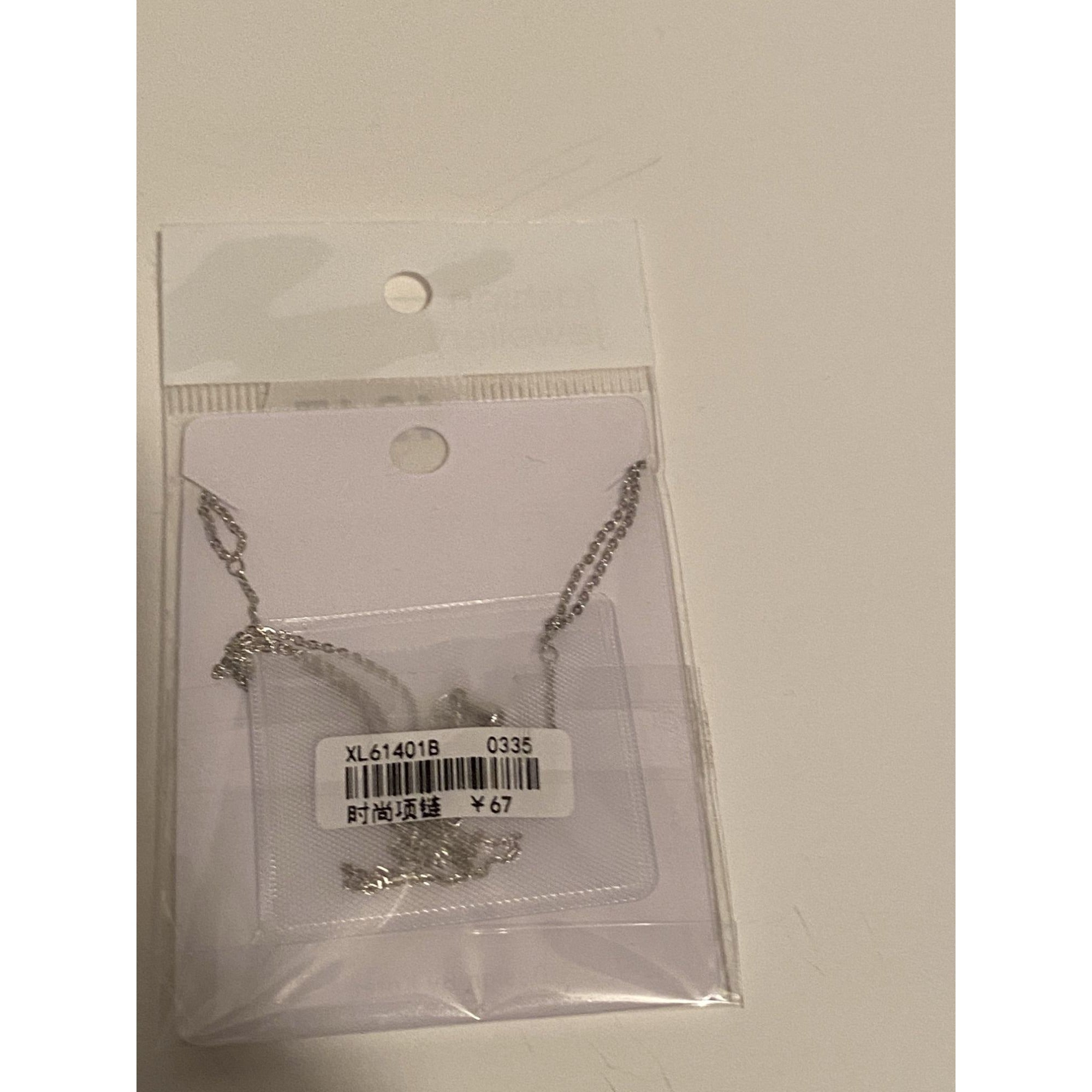 Kanna Two-Layer Necklace Sliver Moon & Star Pendant Sparkle Jewelry Adjustable