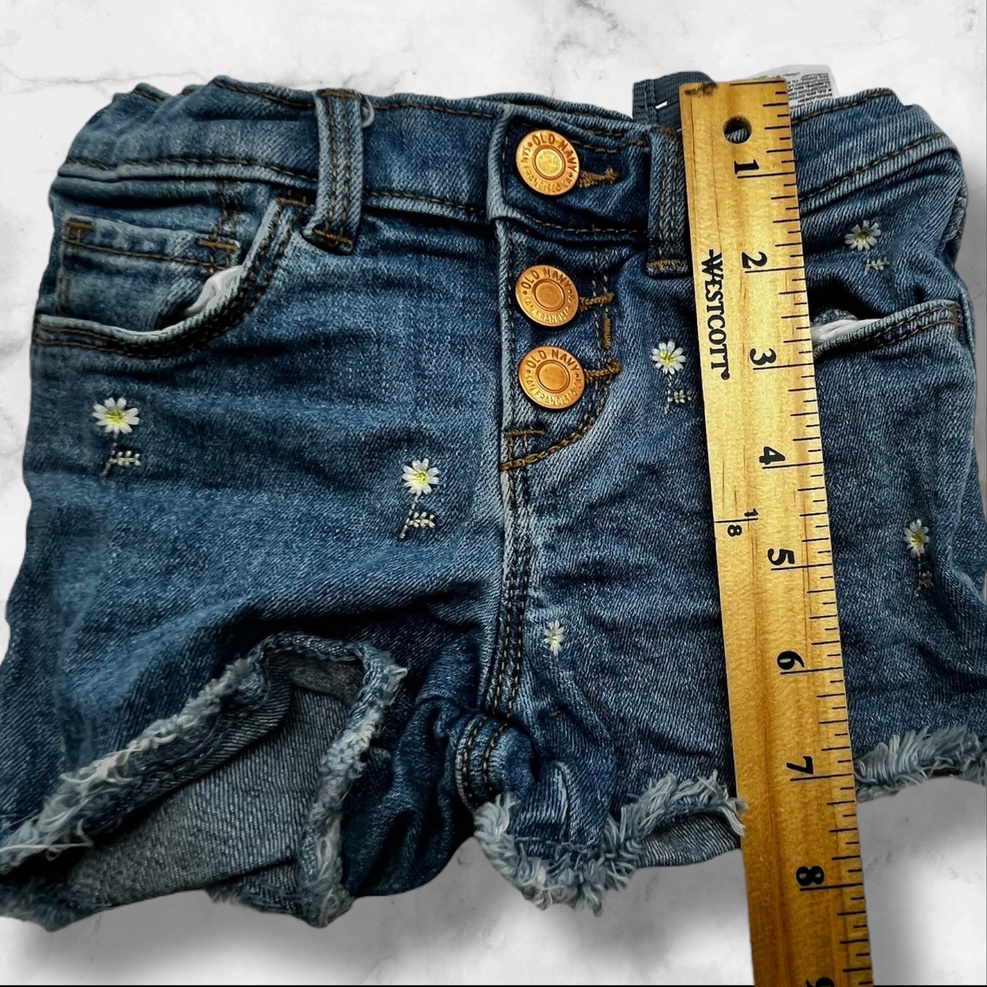 Old Navy Toddler Girls 4T Adjustable Denim Daisy-Embroidered Frayed Hem Shorts