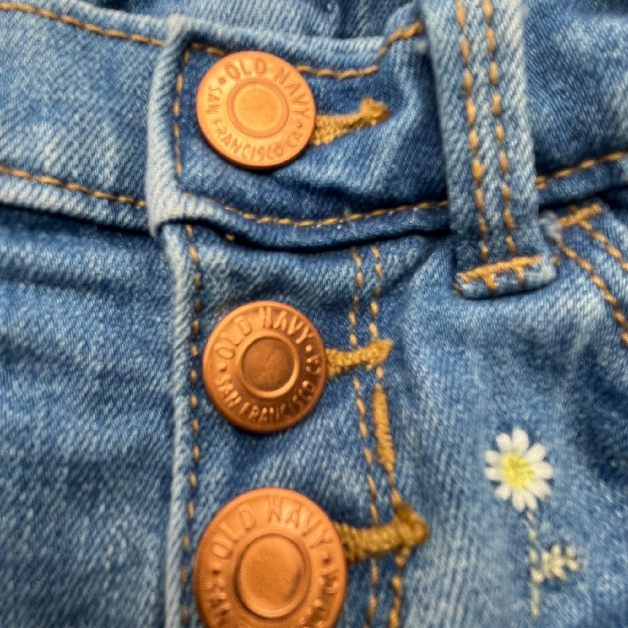 Old Navy Toddler Girls 4T Adjustable Denim Daisy-Embroidered Frayed Hem Shorts