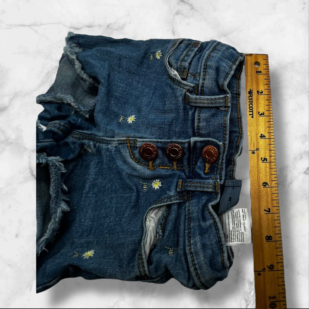 Old Navy Toddler Girls 4T Adjustable Denim Daisy-Embroidered Frayed Hem Shorts