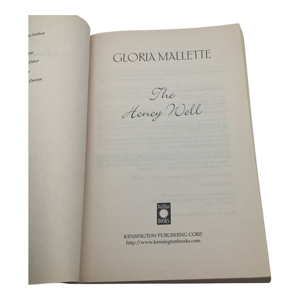 The Honey Well By Gloria Mallette 2003 Paperback Novel Book