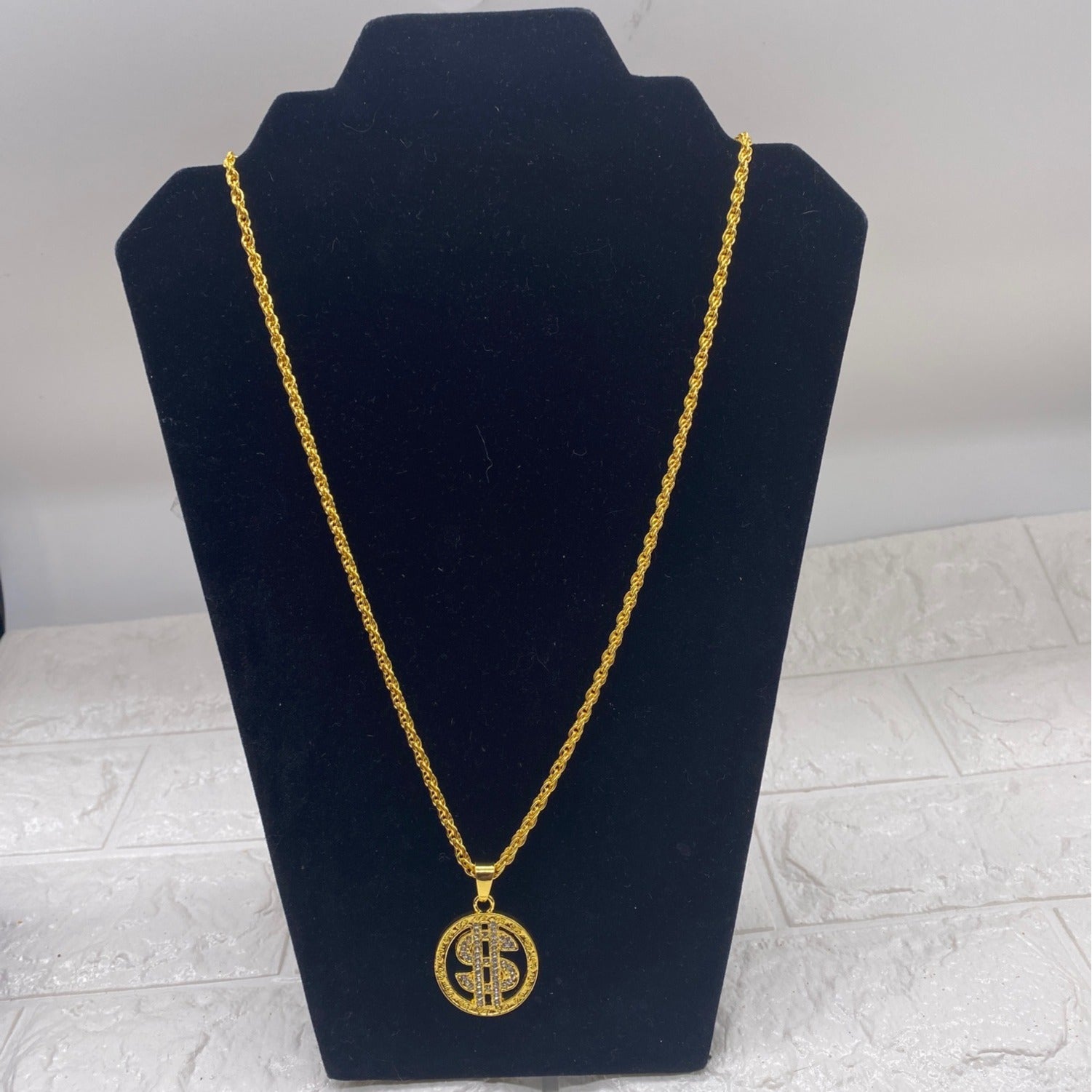 Gold Tone Mens Necklace With Dollar Coin Pendant With Rope Chain Rhinestones