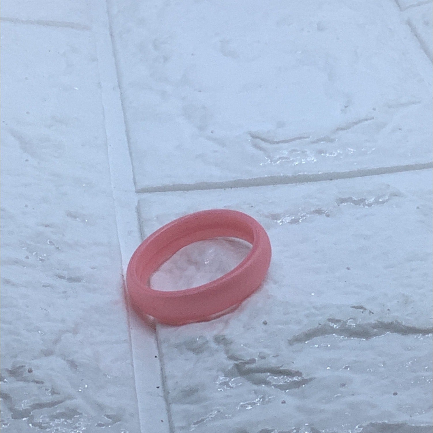 Silicone Wedding Ring Women's Rubber Band Metal Pink Size 11 Fashion Jewelry