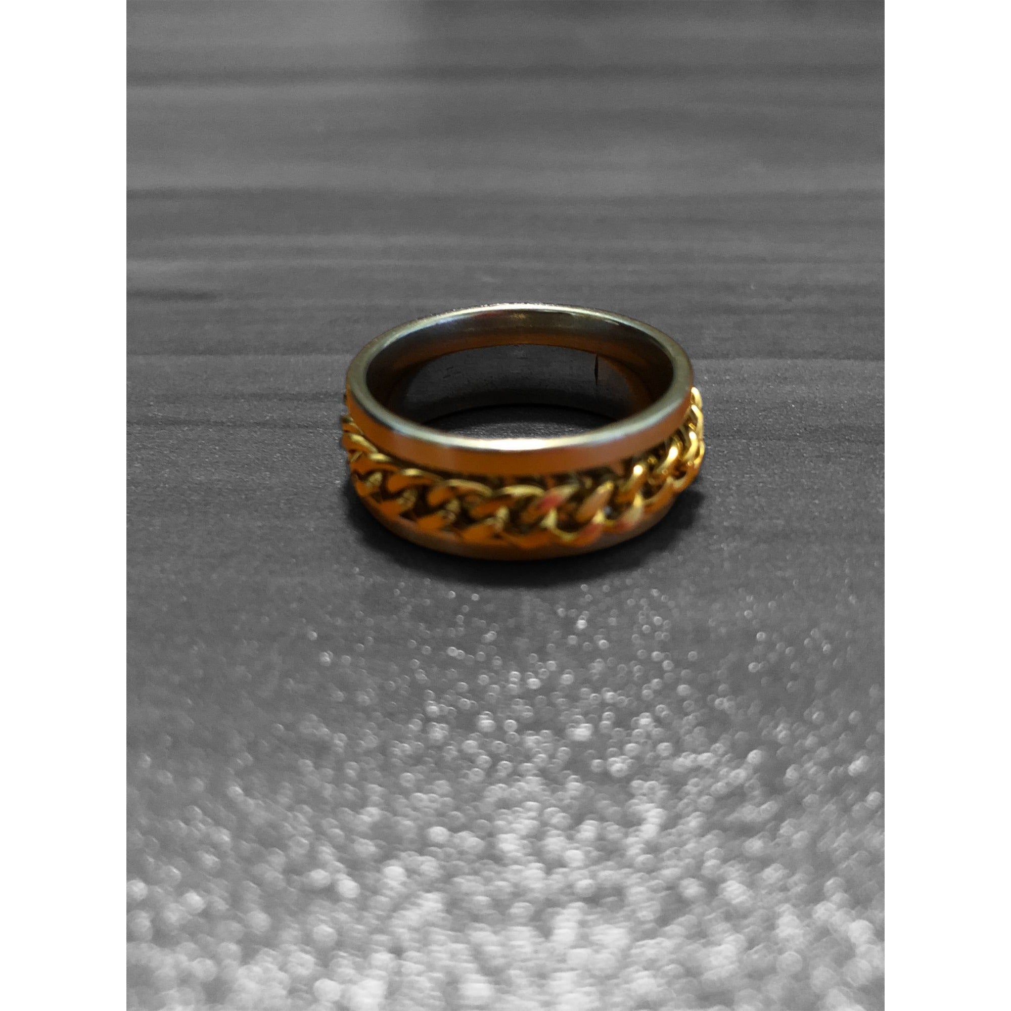 Stainless Steel Chain Spinner Ring Gold & Silver Unisex Sizes 7-10 Wedding Band