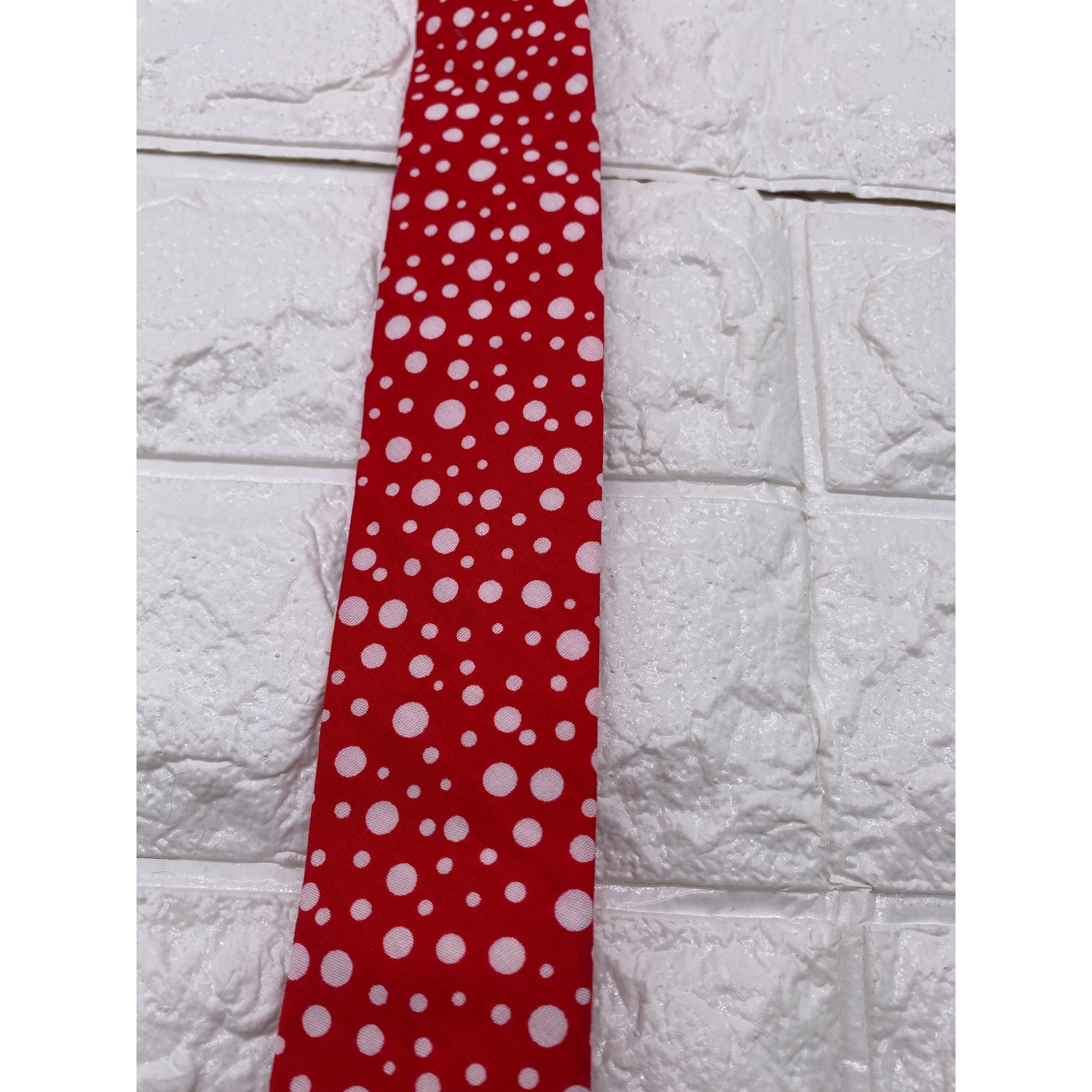 Skinny Tie Madness Chuck Buck Polka Dot Mens Necktie Cotton Red White SKM2534