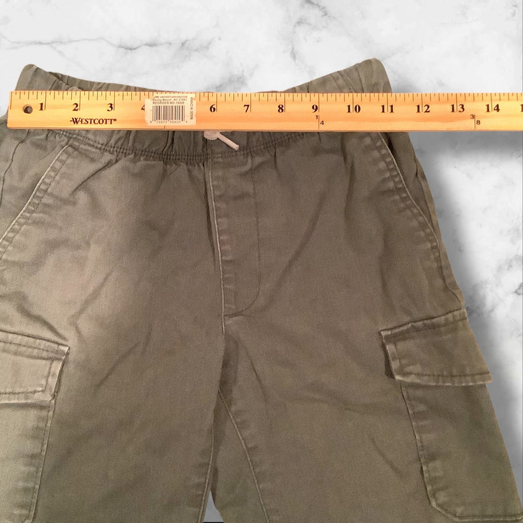 Old Navy Boys Gray Cargo Shorts Size  M 8