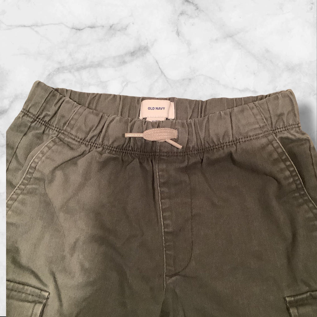 Old Navy Boys Gray Cargo Shorts Size  M 8