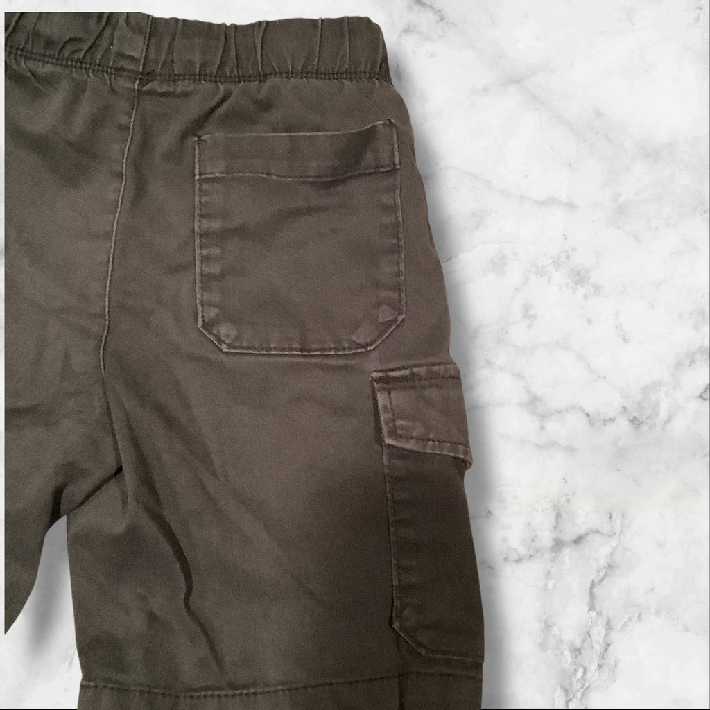 Old Navy Boys Gray Cargo Shorts Size  M 8