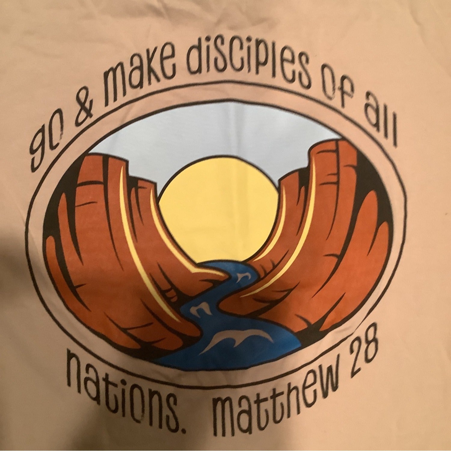 DCS 2021 On Mission Gildan Cream Graphic T-Shirt Size Large Softstyle Cotton