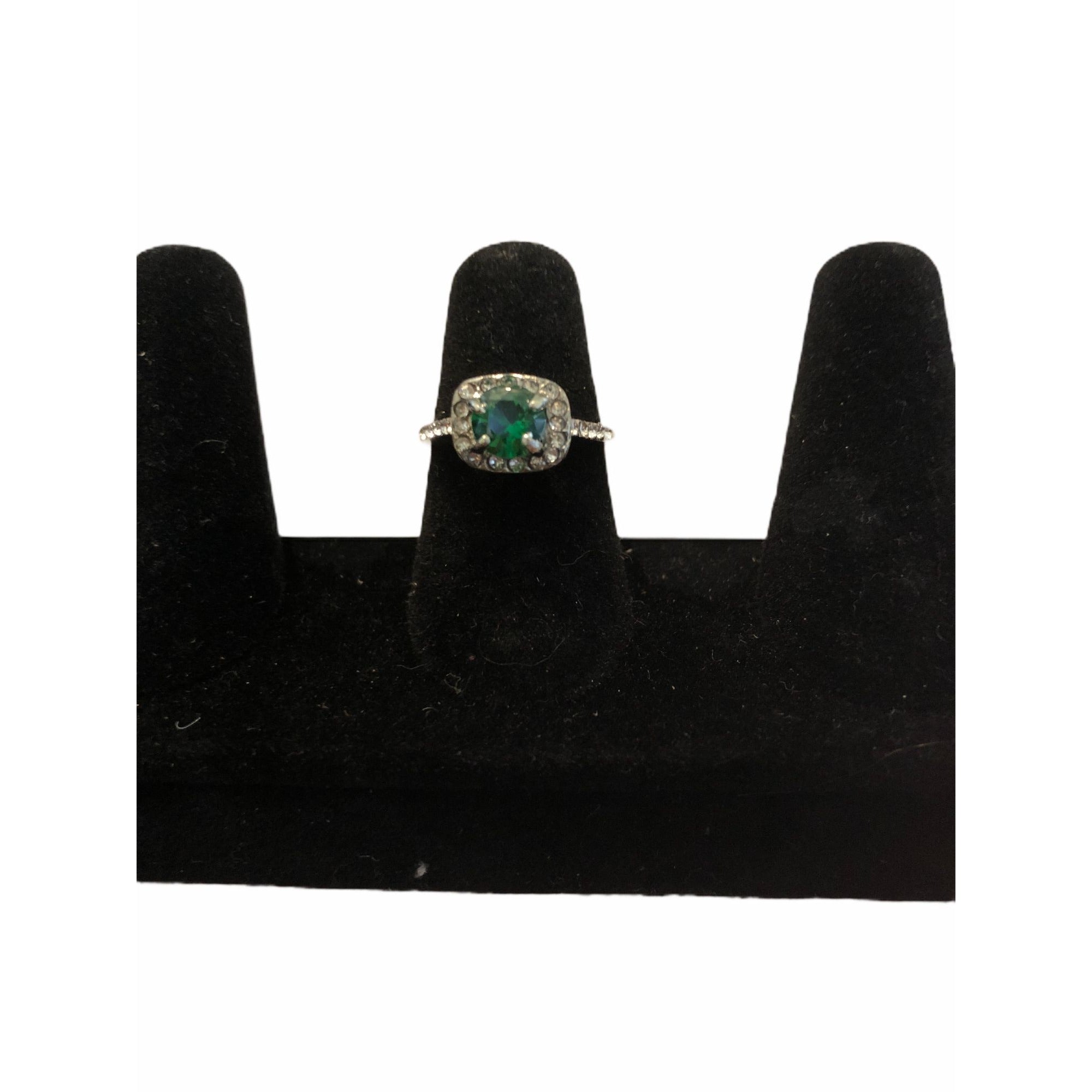 Elegant Women’s Sterling Silver Plated Zircon Bridal Wedding Ring Green CZ Size 6