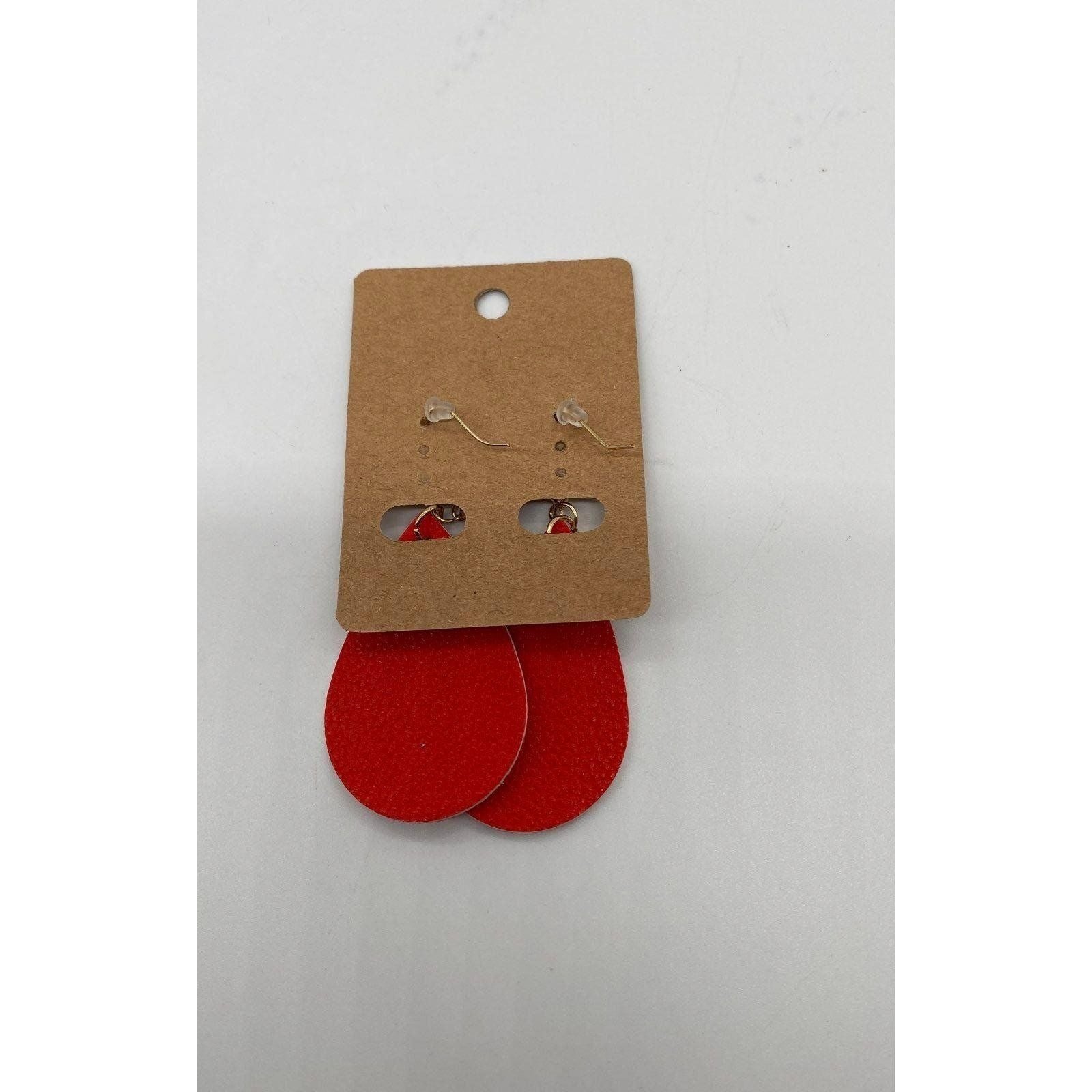 Red Teardrop Fashion Jewelry Earrings Lightweight Gold Hooks For Women