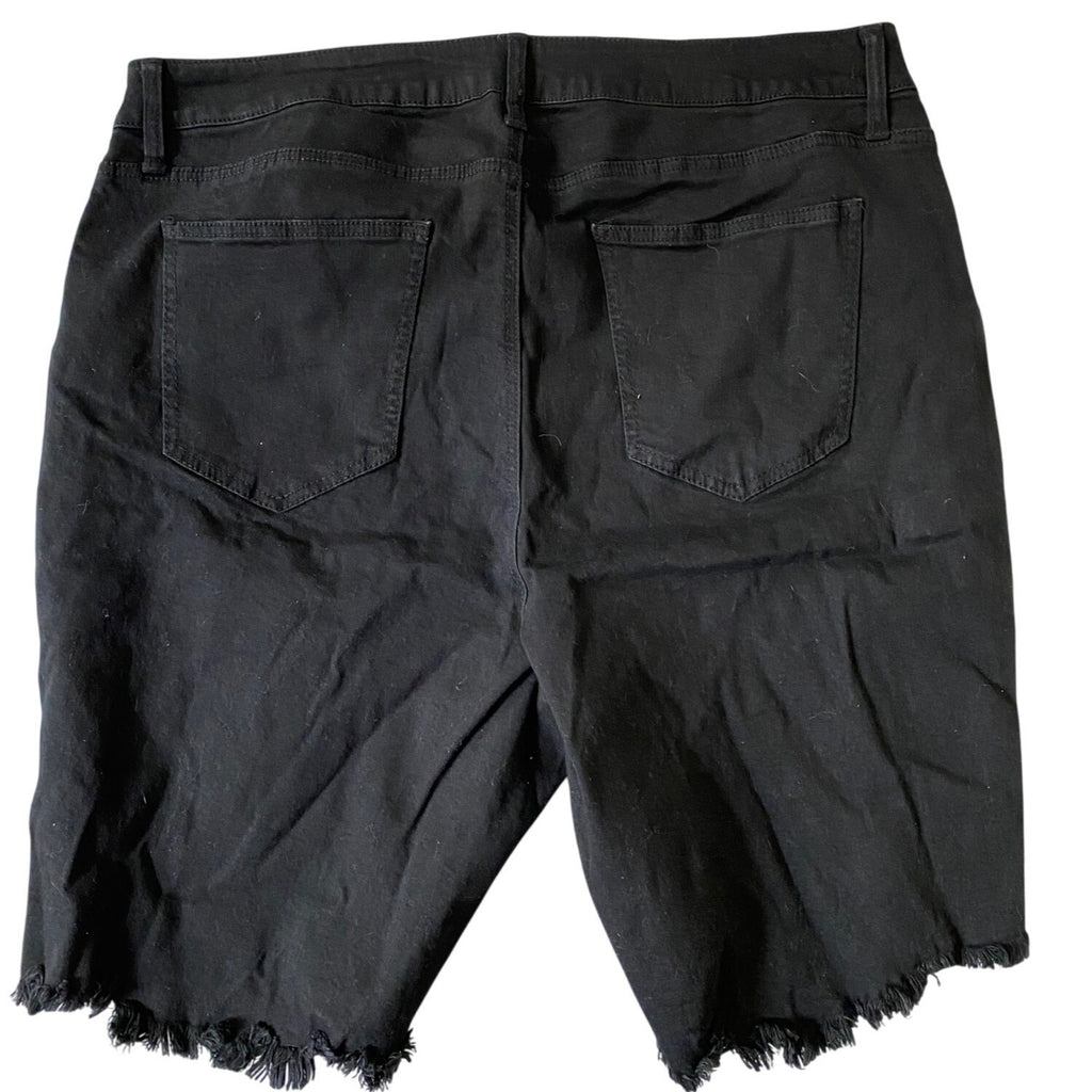 Refuge+ By Charlotte Russe Women’s Black Bermuda Distressed Shorts Size 22 Denim