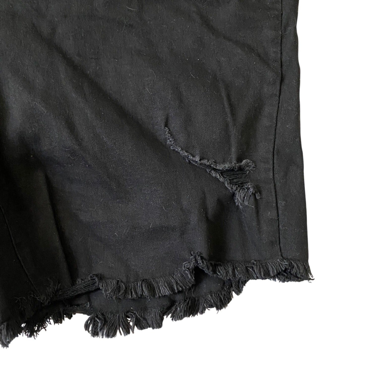 Refuge+ By Charlotte Russe Women’s Black Bermuda Distressed Shorts Size 22 Denim