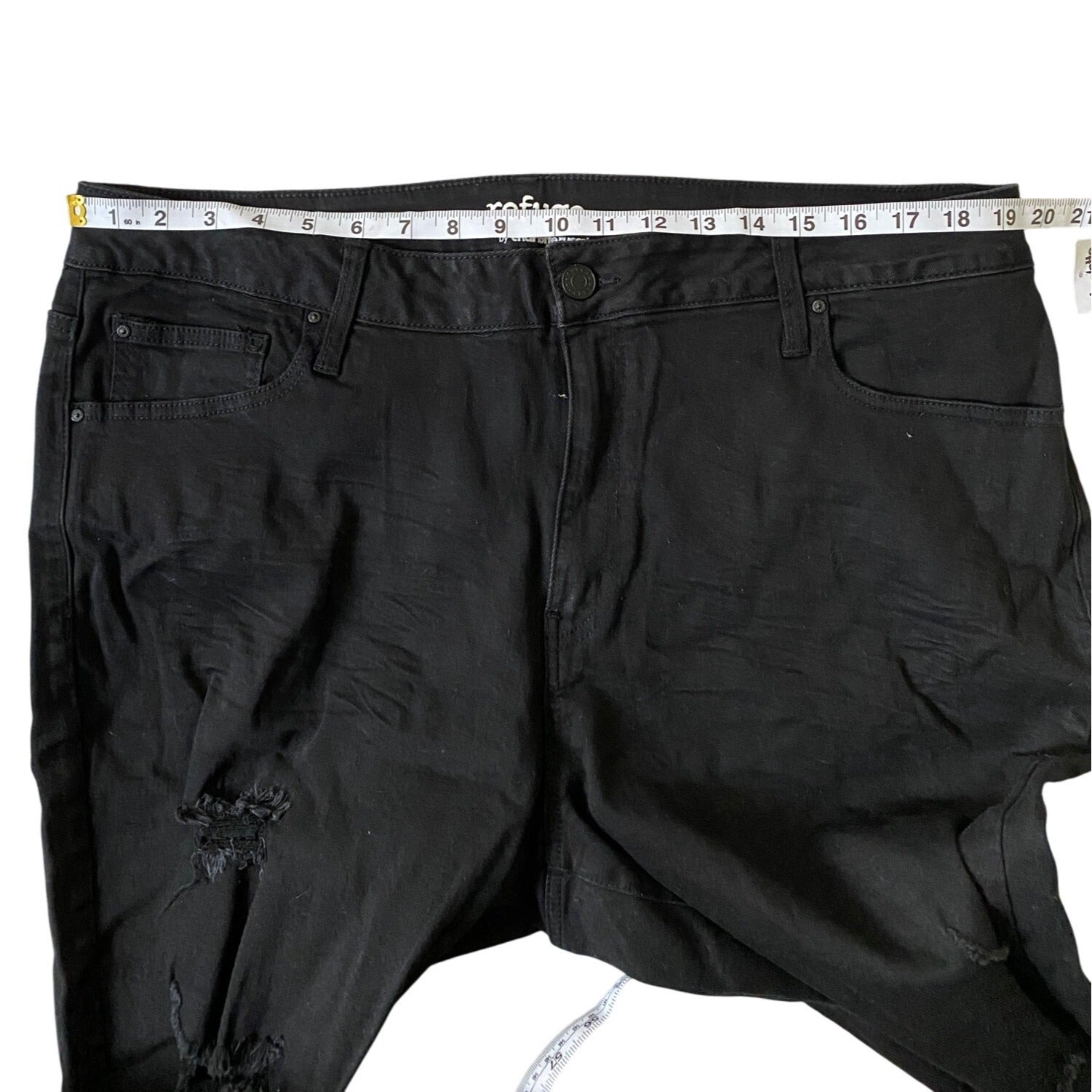 Refuge+ By Charlotte Russe Women’s Black Bermuda Distressed Shorts Size 22 Denim