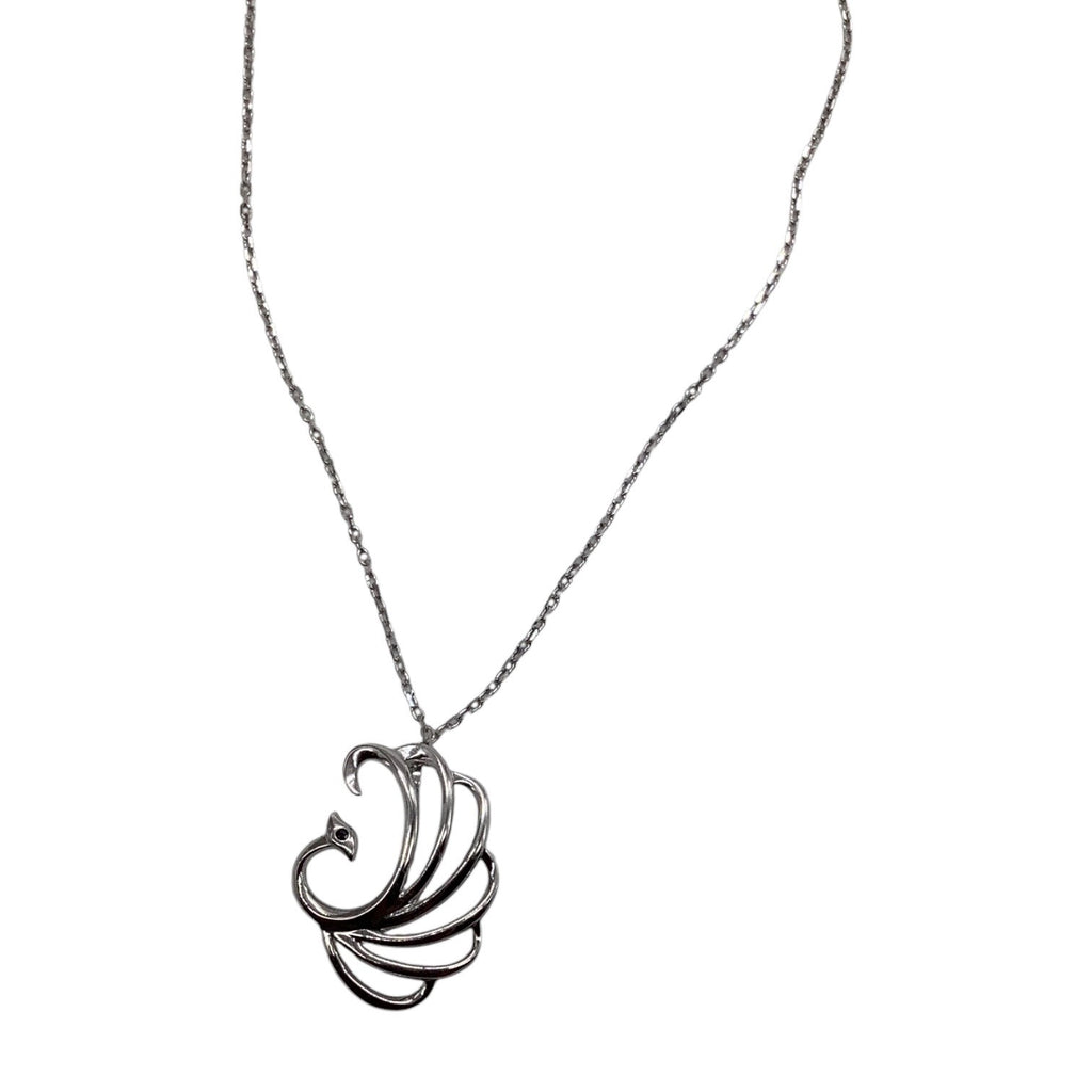 Silver Mountain S925 Sterling Silver 18in  Necklace With Elegant Pendant & Chain