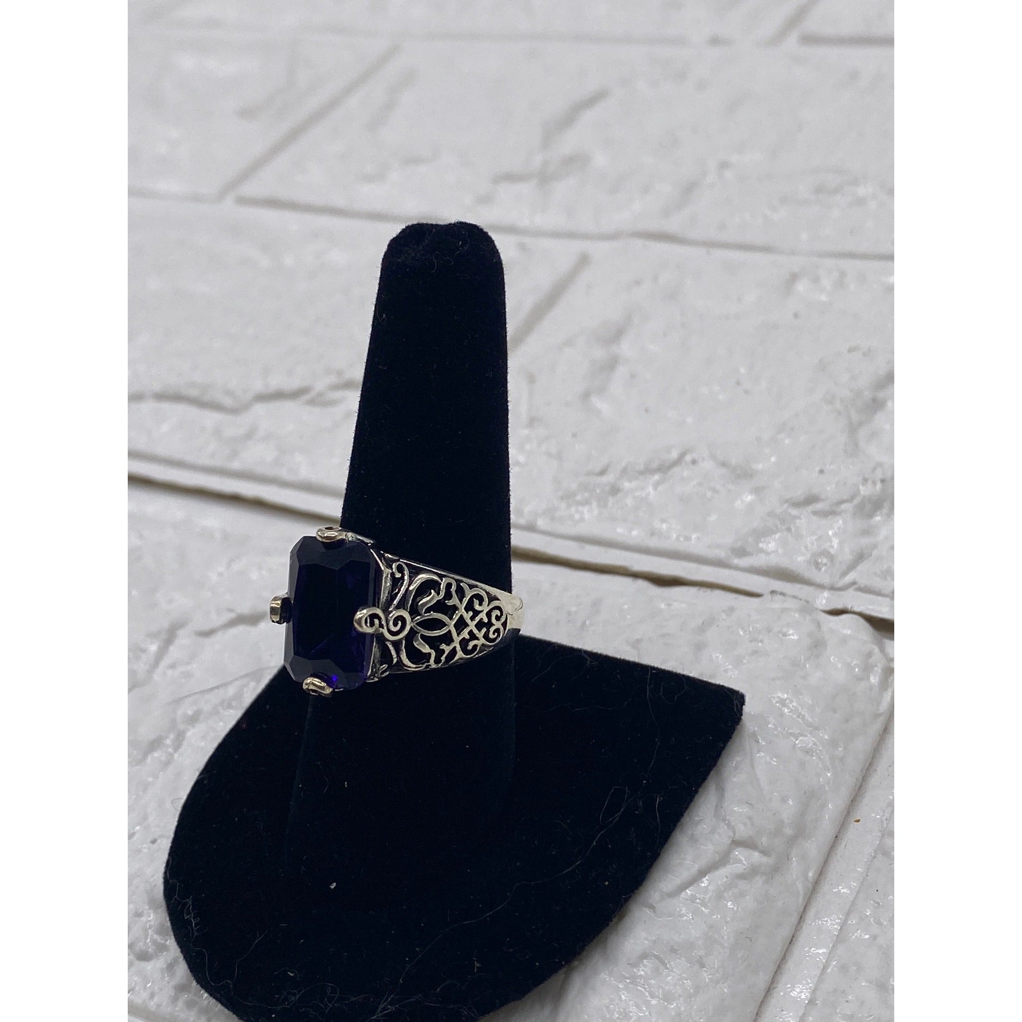 Womens Fashion Ring Purple Gemstone Silver Plated Metal Intricate Design Size 9