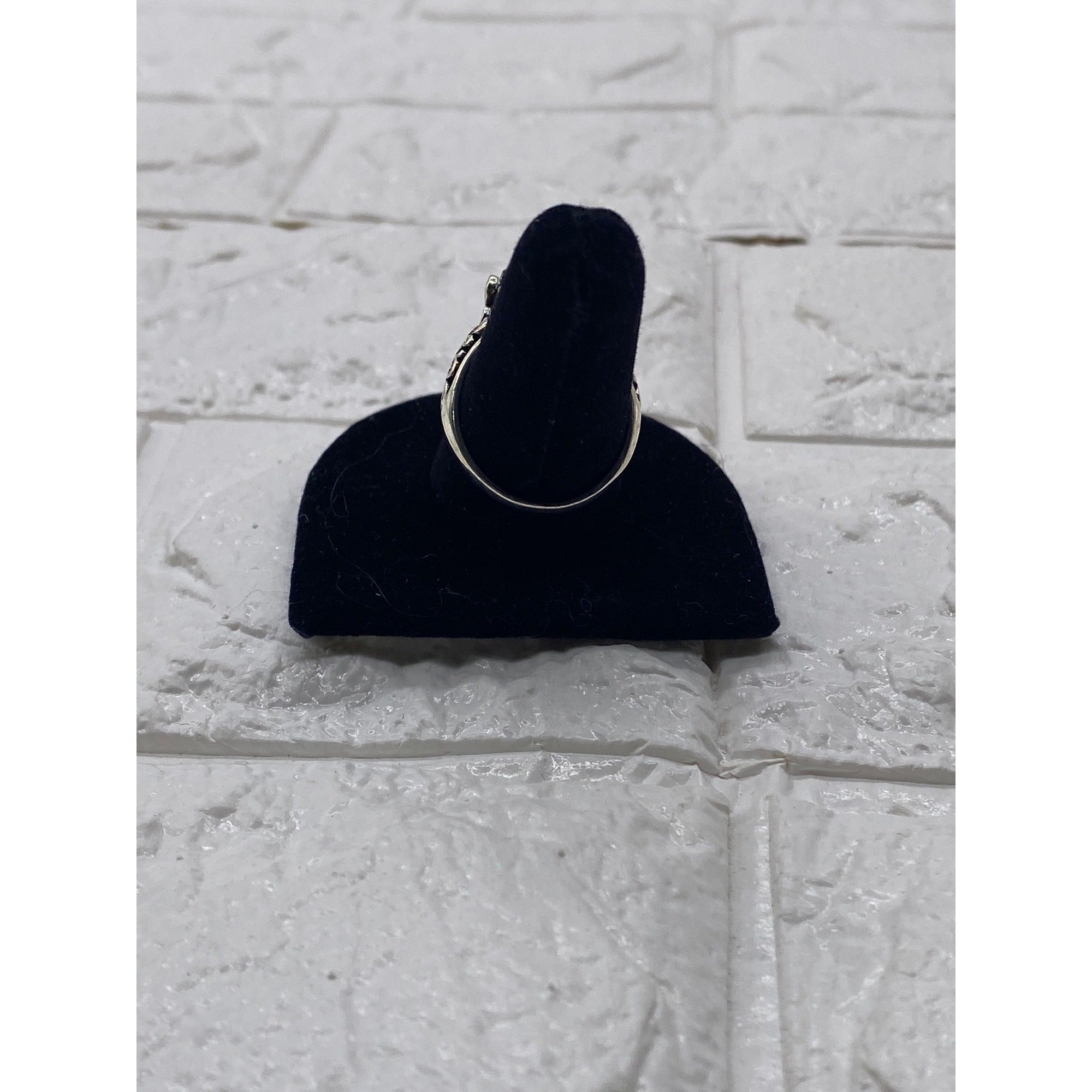 Womens Fashion Ring Purple Gemstone Silver Plated Metal Intricate Design Size 9