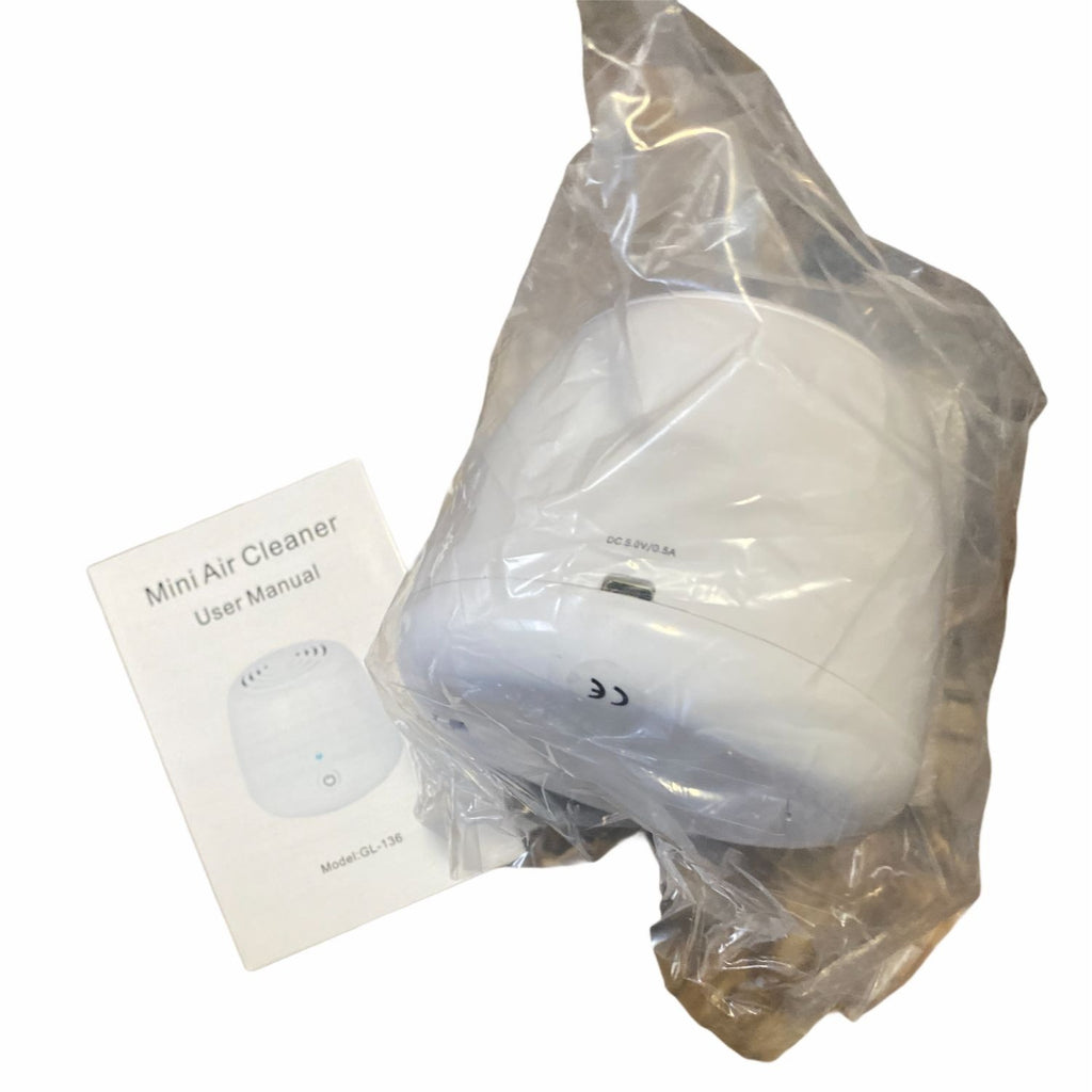 Rechargeable Mini Air Purifier White Compact Design USB Charging Port