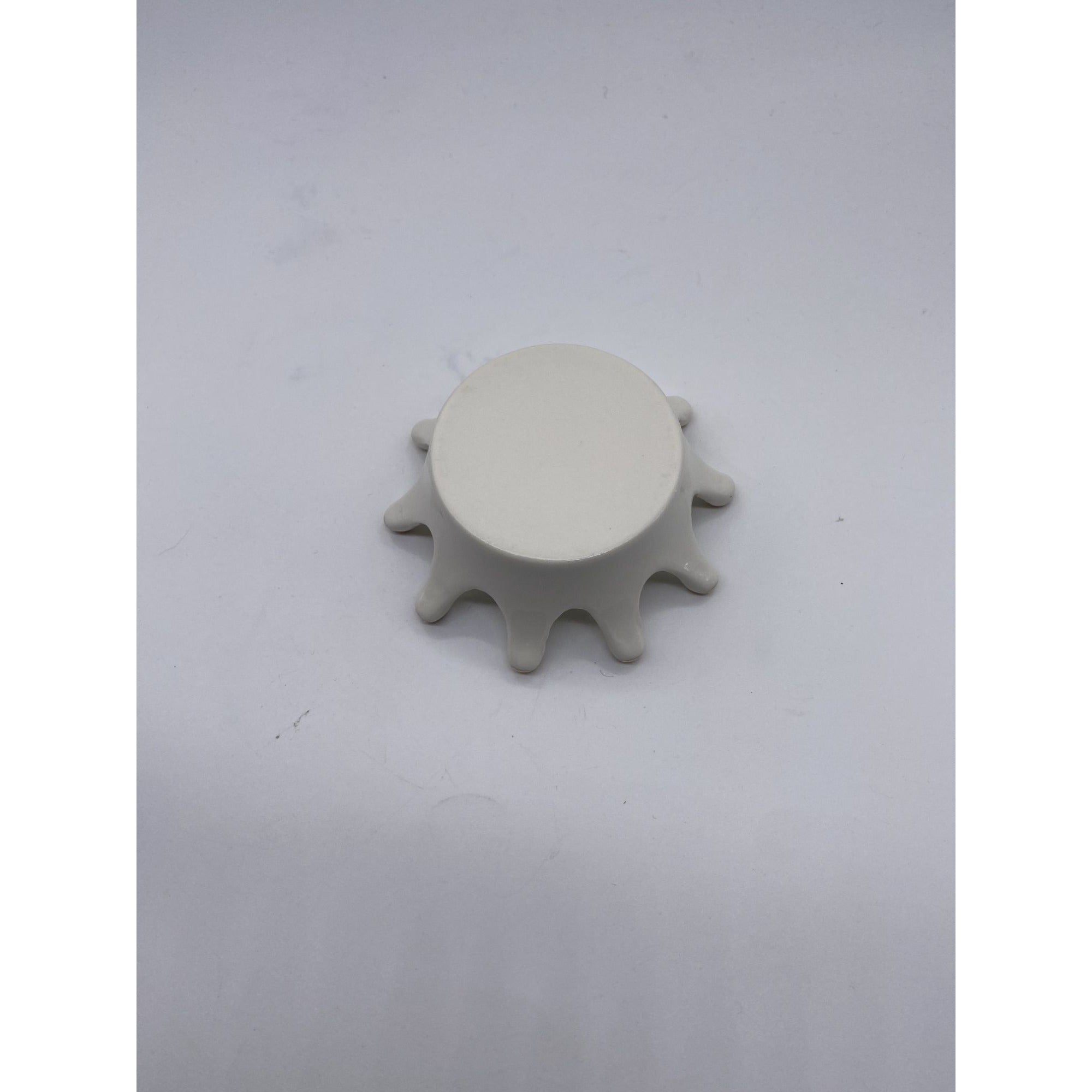 Ceramic CrownShaped Jewelry Dish White & Gold Decorative & Functional Design