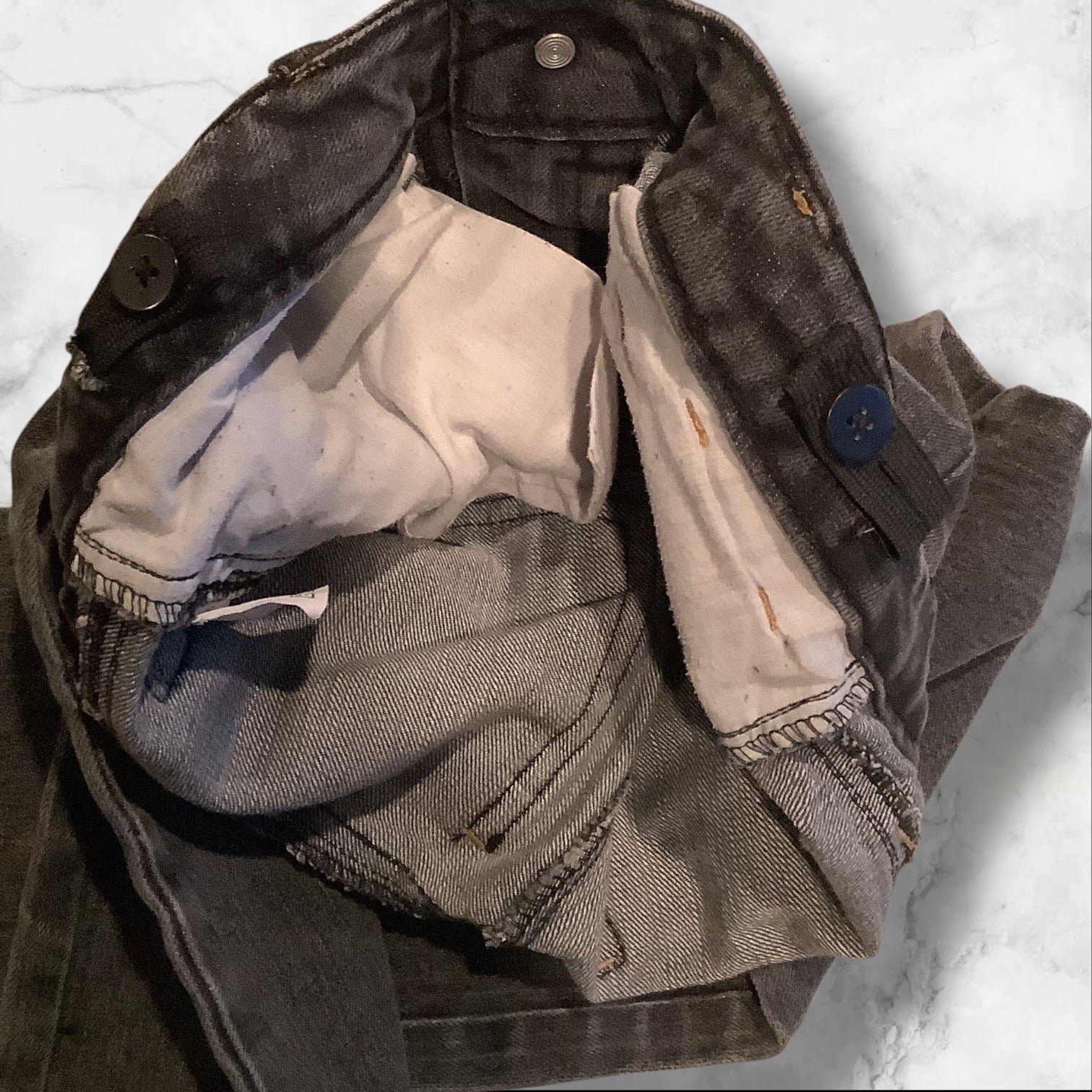 PellePelle Girls Size 6X Black Jeans With Belle Belle Design & Embroidered Cuffs