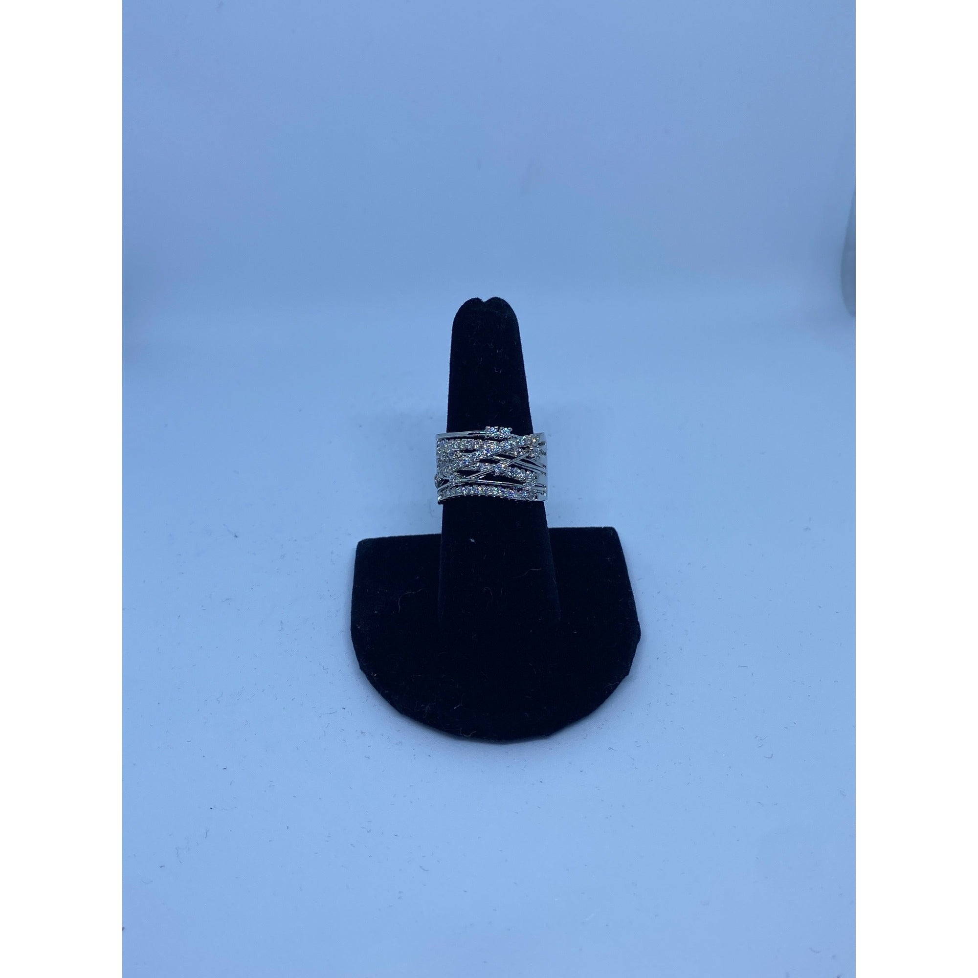 Fashion Women Color Separation Gold Wedding Engagement Floral Ring (White, 7)