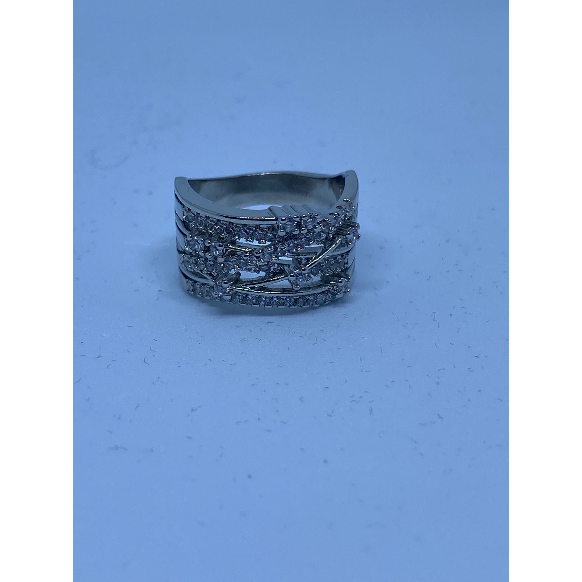 Fashion Women Color Separation Gold Wedding Engagement Floral Ring (White, 7)