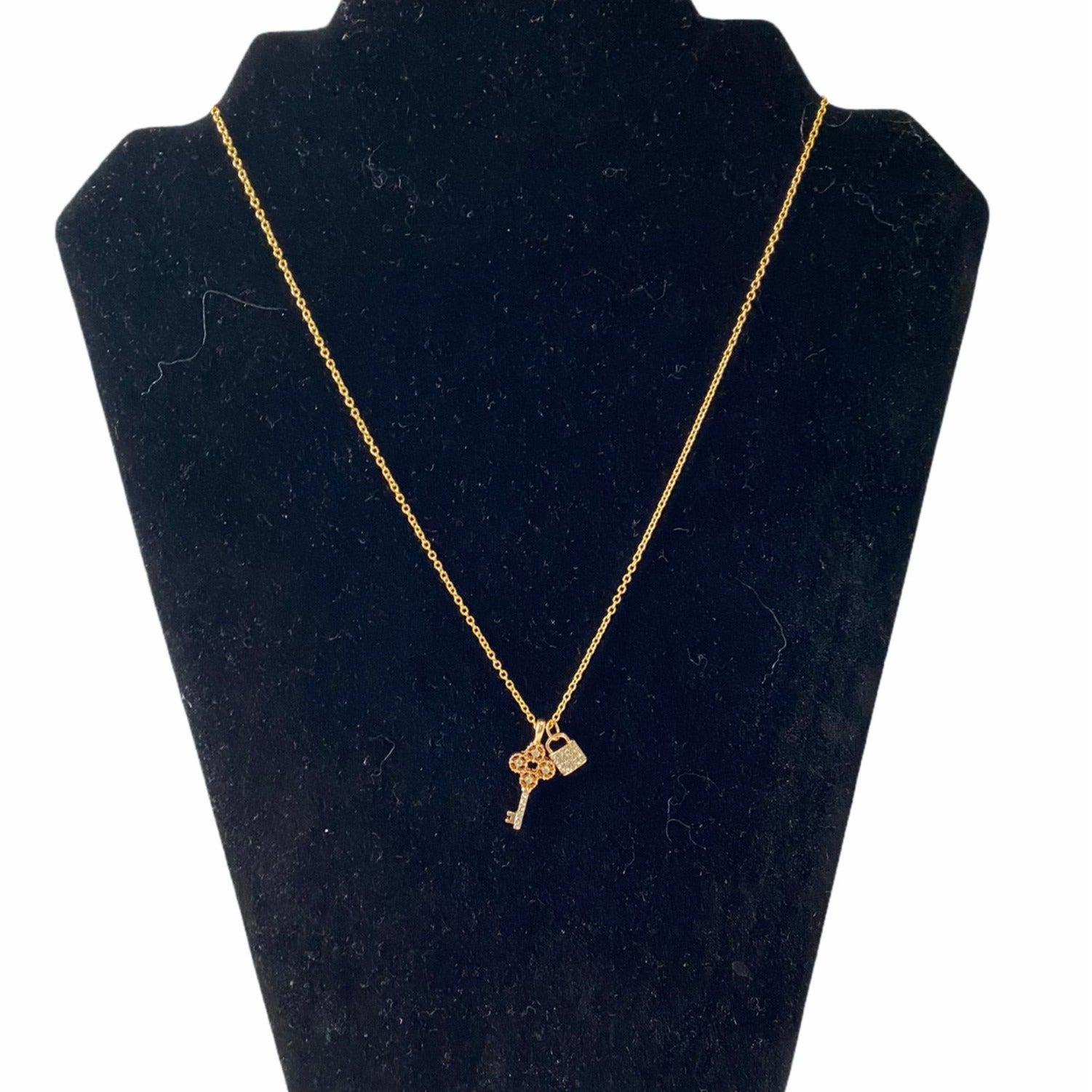 Golden Lock & Key Pendant Necklace Rhinestone Gold Chain For Women