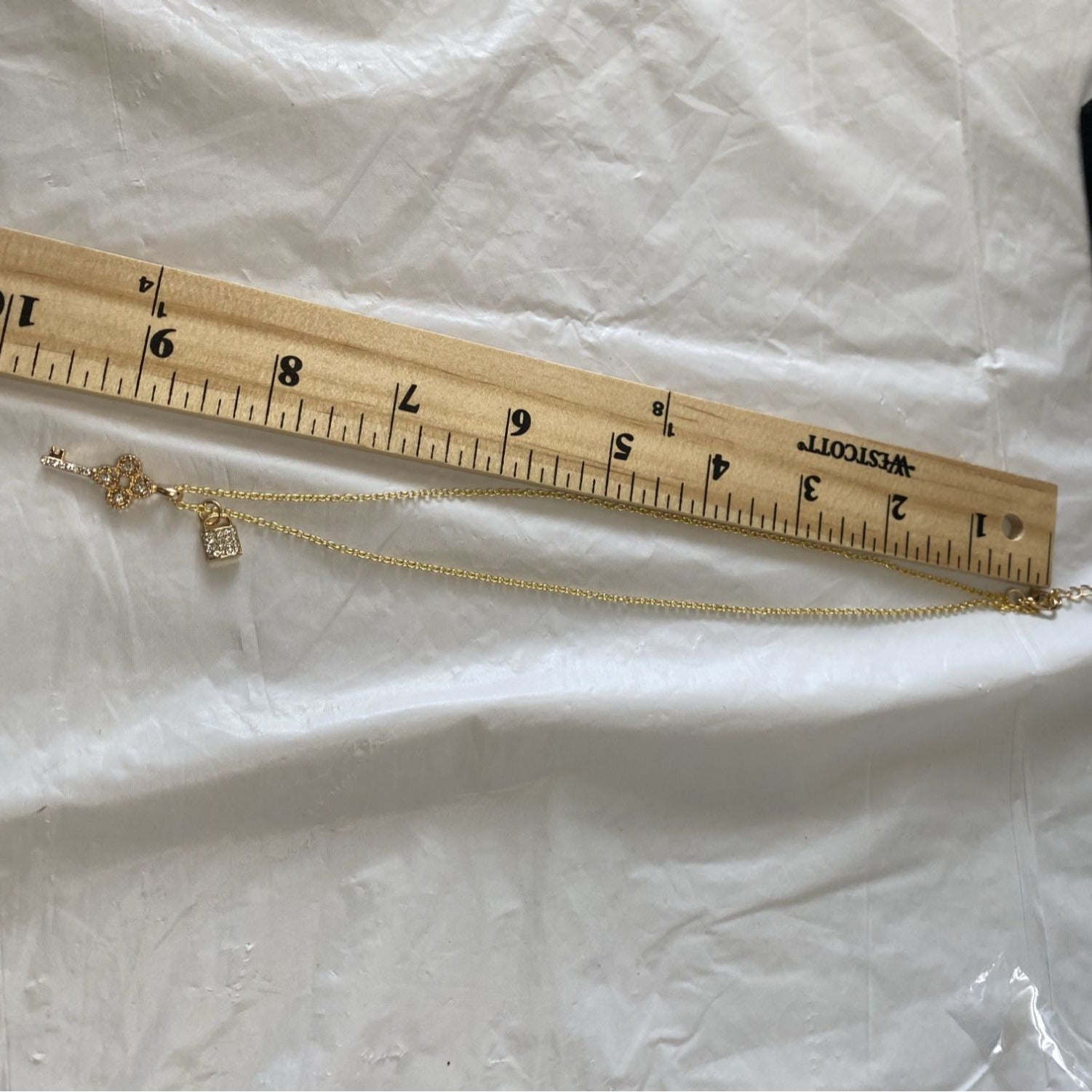 Golden Lock & Key Pendant Necklace Rhinestone Gold Chain For Women