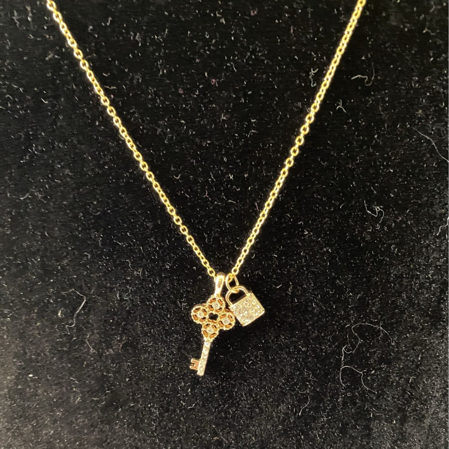 Golden Lock & Key Pendant Necklace Rhinestone Gold Chain For Women