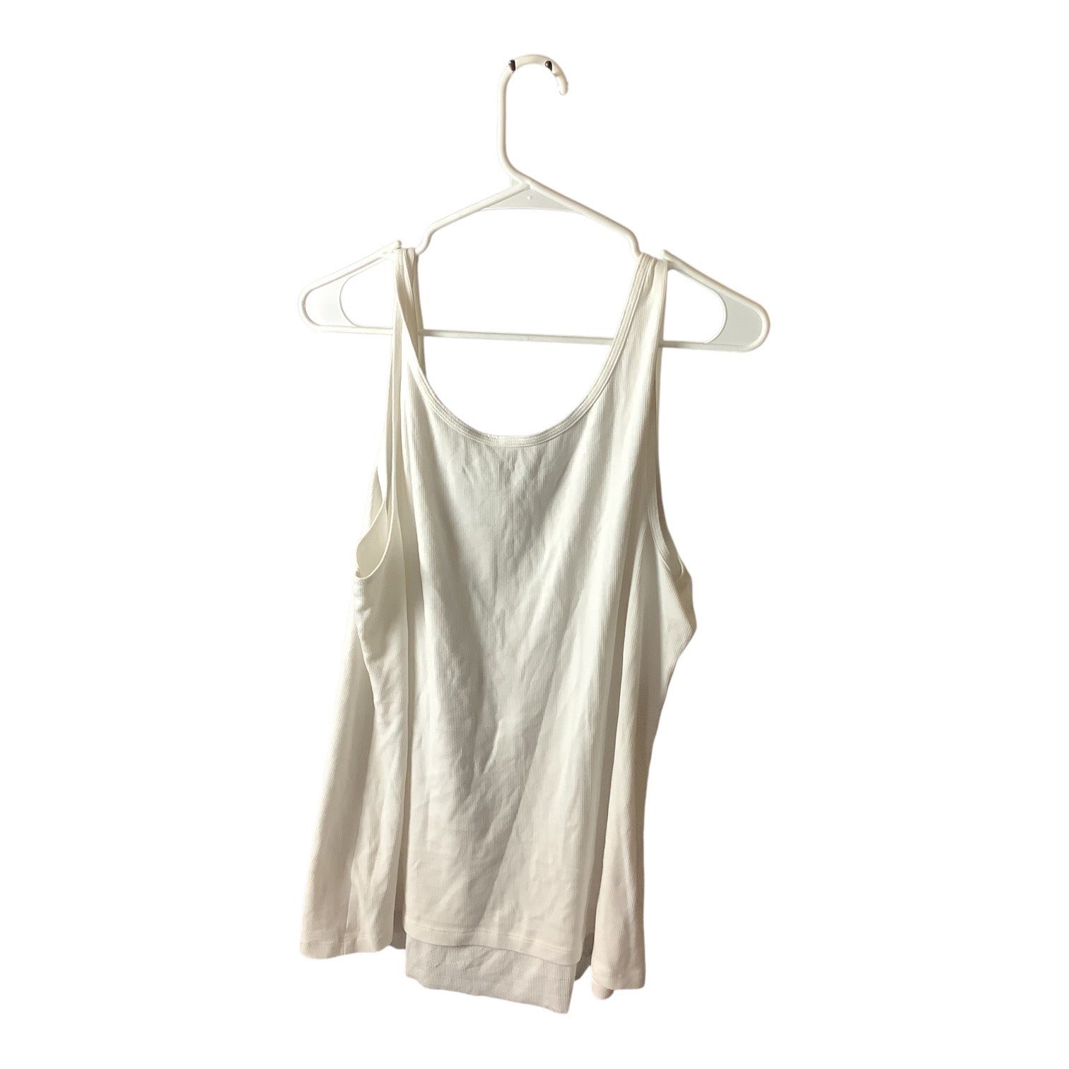 4 Pcs Old Navy Womens Size 3X Tank Tops Yellow White Black Neon Green