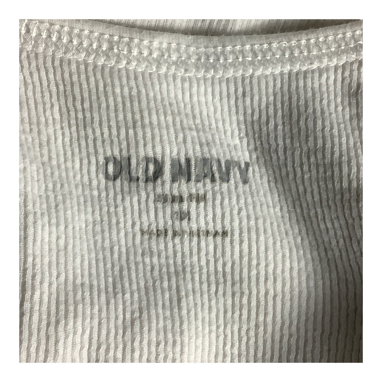 4 Pcs Old Navy Womens Size 3X Tank Tops Yellow White Black Neon Green