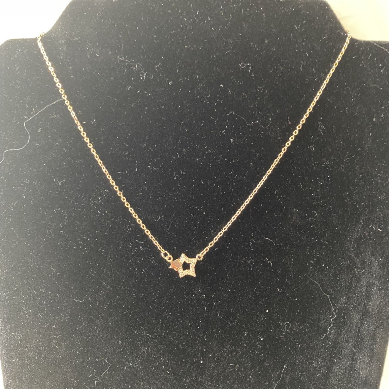 Two Star Rose Gold Necklace With Rhinestones Elegant Lightweight Pendant Jewelry